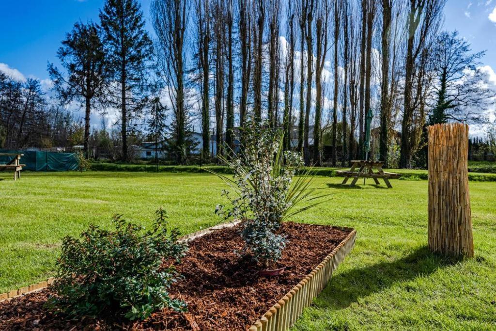 Le Noe Villa Caen Exteriör bild