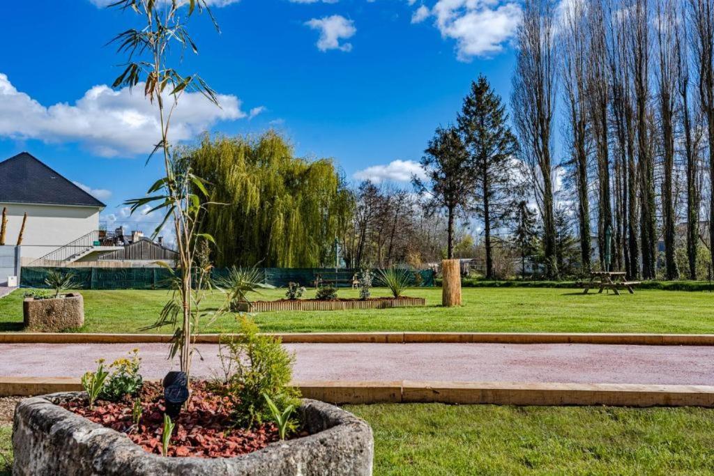 Le Noe Villa Caen Exteriör bild